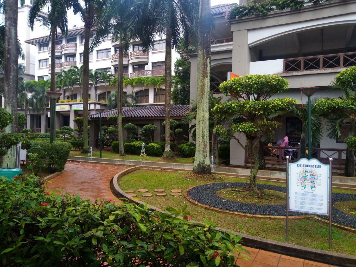 Aparthotel Costa Mahkota Malacca Exterior foto