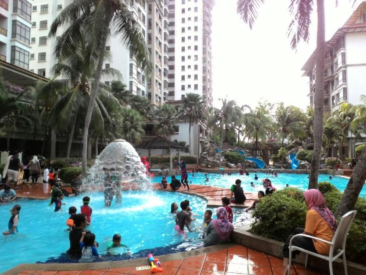 Aparthotel Costa Mahkota Malacca Exterior foto
