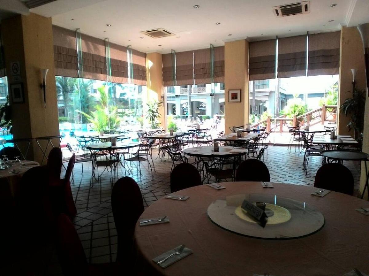 Aparthotel Costa Mahkota Malacca Exterior foto